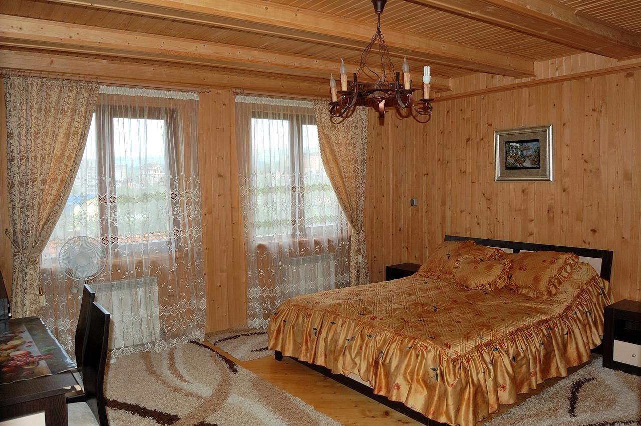 U Olgi Hotel Truskavets Eksteriør billede